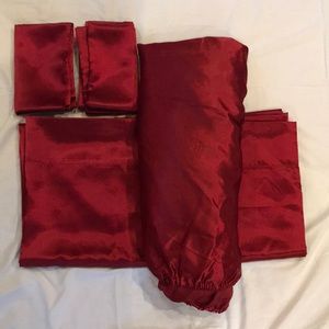Beautiful rich red Queen satin sheet set